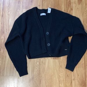 Hollister cropped cardigan